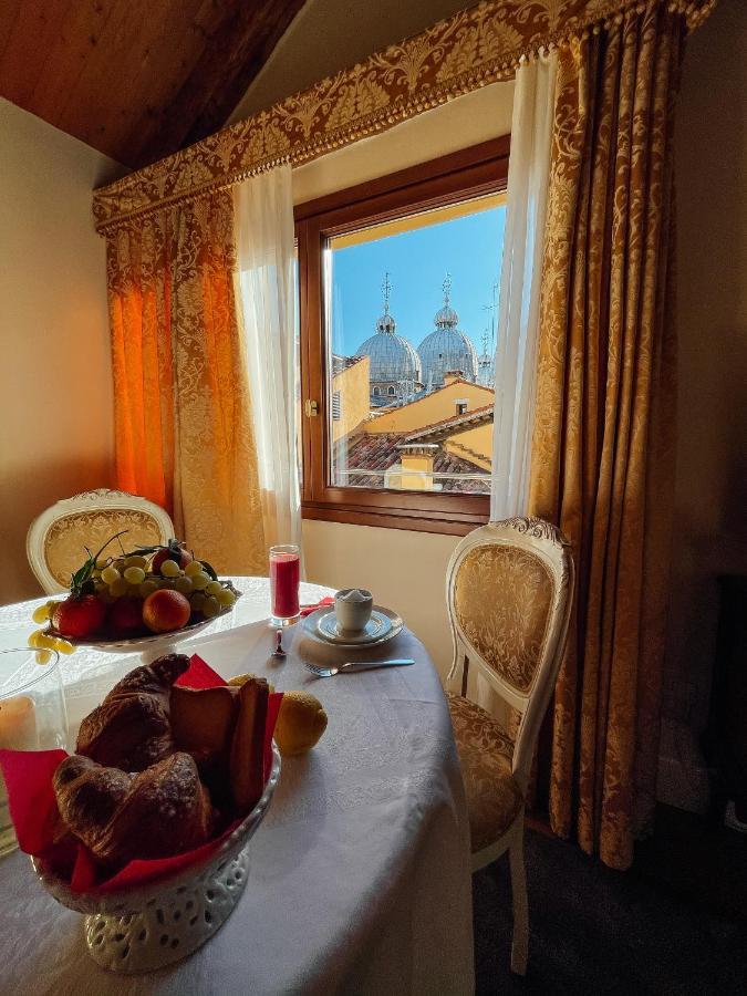 Ai Savi Di Venezia Apartman Kültér fotó